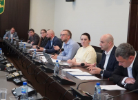 ДЕПУТАТЫ ОБСУДИЛИ ПРЕДЛАГАЕМЫЕ ИЗМЕНЕНИЯ В ЗАКОН О ВЫБОРАХ ДЕПУТАТОВ ПАРЛАМЕНТА