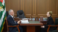 БАДРА ГУНБА ВСТРЕТИЛСЯ С ГУЛИ КИЧБА