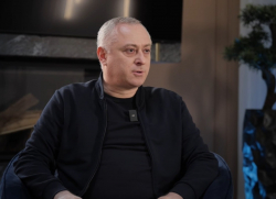БАДРА ГУНБА: ИЗ-ЗА ЛИЧНЫХ ПОЛИТИЧЕСКИХ АМБИЦИЙ НЕЛЬЗЯ ВВЕРГАТЬ СТРАНУ В ТЯЖЁЛЫЕ И РАЗРУШИТЕЛЬНЫЕ ПРОЦЕССЫ