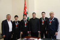 В ГОСКОМИТЕТЕ ЧЕСТВОВАЛИ КОМАНДУ, ВЫШЕДШУЮ В СУПЕРЛИГУ