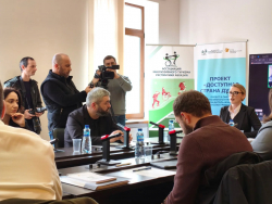 В СУХУМЕ ПРОШЕЛ КРУГЛЫЙ СТОЛ, ПОСВЯЩЁННЫЙ ДОСТУПНОЙ СРЕДЕ В ТУРИЗМЕ