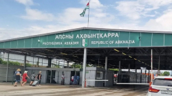 ПОЛИТИЧЕСКАЯ НЕСТАБИЛЬНОСТЬ В АБХАЗИИ СНИЖАЕТ ТУРПОТОК ИЗ РОССИИ