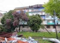 В ТКУАРЧАЛЕ ЛИКВИДИРУЮТ ПОСЛЕДСТВИЯ УРАГАНА