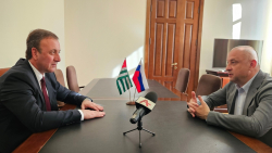 ВЛАДИМИР ДЕЛБА ВСТРЕТИЛСЯ С ПРЕДСЕДАТЕЛЕМ ПРАВИТЕЛЬСТВА САМАРСКОЙ ОБЛАСТИ