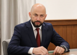 ДМИТРИЙ ШАМБА: &laquo;ПРЕЗИДЕНТ НЕ СТАВИЛ ПОД СОМНЕНИЕ НАЛИЧИЕ НОРМАТИВНО- ПРАВОВОЙ БАЗЫ ДЛЯ НАХОЖДЕНИЯ В АБХАЗИИ РЯДА РОССИЙСКИХ ОРГАНИЗАЦИЙ&raquo;
