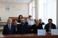 В АГУ ВРУЧИЛИ СВИДЕТЕЛЬСТВА СОТРУДНИКАМ ГОСУПРАВЛЕНИЯ ПО ЗЕМЛЕПОЛЬЗОВАНИЮ И ЗЕМЕЛЬНОМУ КАДАСТРУ