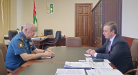 ВЛАДИМИР ДЕЛБА И ЛЕВ КВИЦИНИЯ ОБСУДИЛИ РАБОТУ МЧС В КУРОРТНЫЙ СЕЗОН