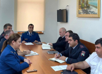 ПРОКУРАТУРА И УВД СУХУМА АКТИВИЗИРУЮТ БОРЬБУ С ПРЕСТУПНОСТЬЮ И НЕЗАКОННЫМ ОБОРОТОМ ОРУЖИЯ
